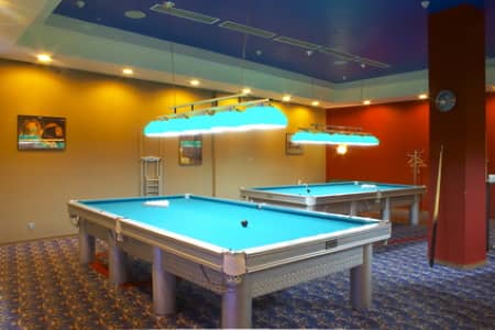 The Benefits of Pool Table Balance & Leveling: Ensuring Optimal Gameplay and Table Longevity